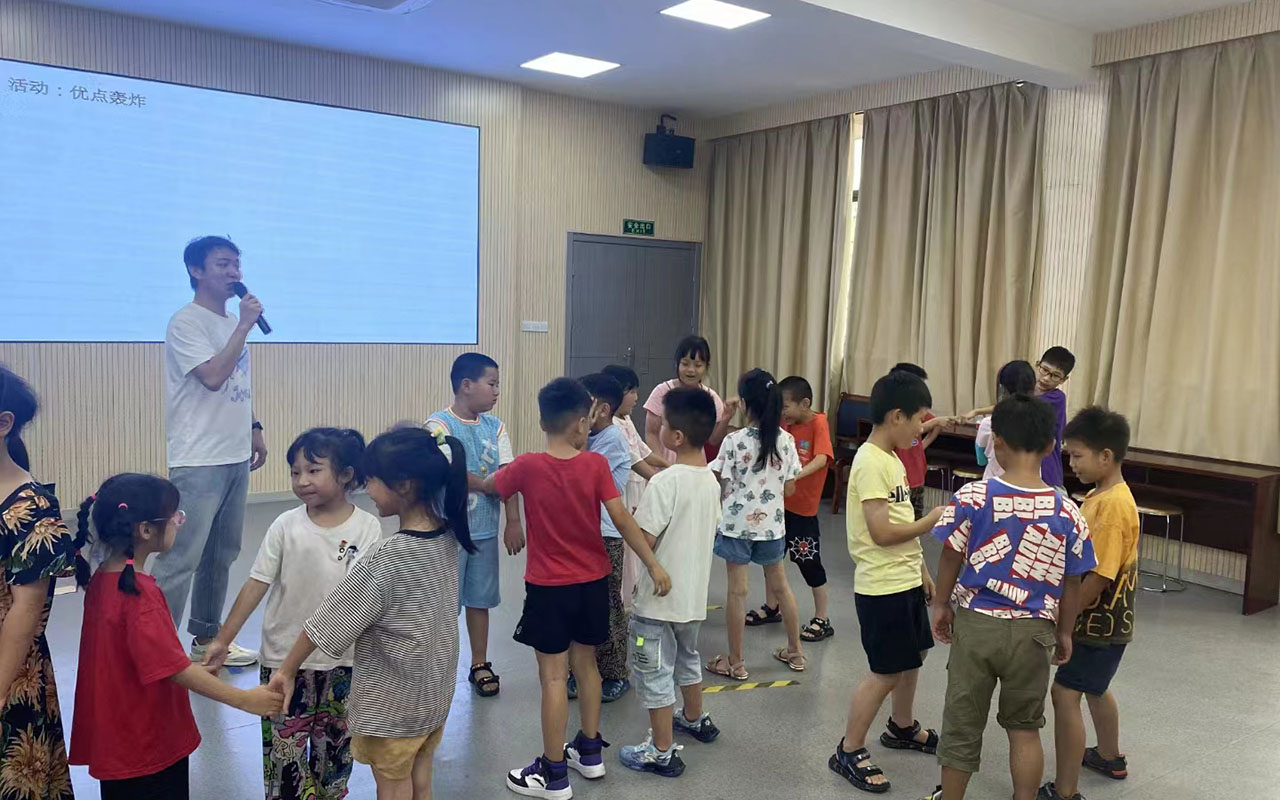 凌海龙观乡中心学校